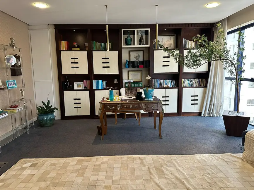 Sala Comercial à venda, 100m2 em Centro, Balneario Camboriu - SC - imagem 4 Foto 4 de Sala Comercial à venda, 100m2 em Centro, Balneario Camboriu - SC