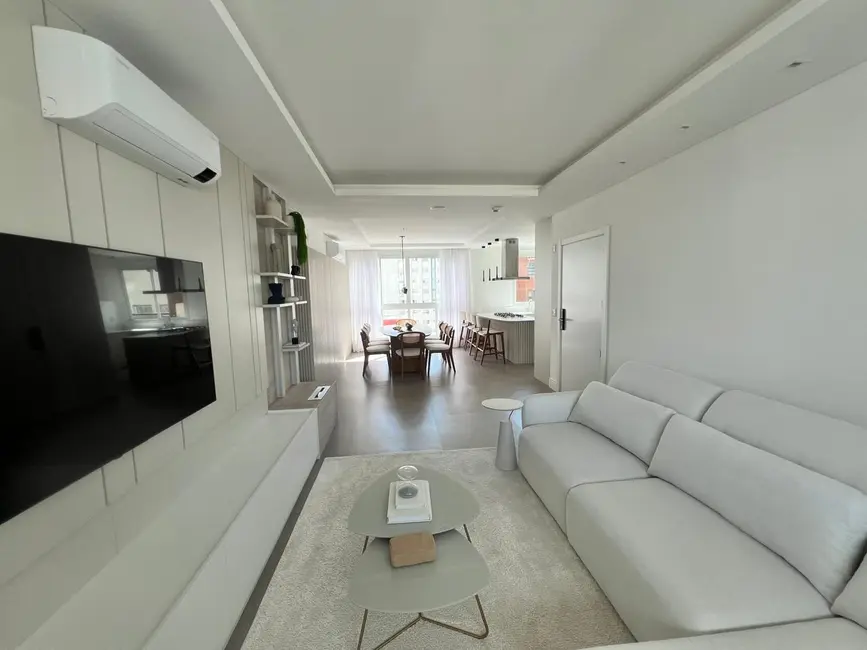 Apartamento com 4 quartos à venda, 143m2 em Centro, Balneario Camboriu - SC - imagem 6 Foto 6 de Apartamento com 4 quartos à venda, 143m2 em Centro, Balneario Camboriu - SC