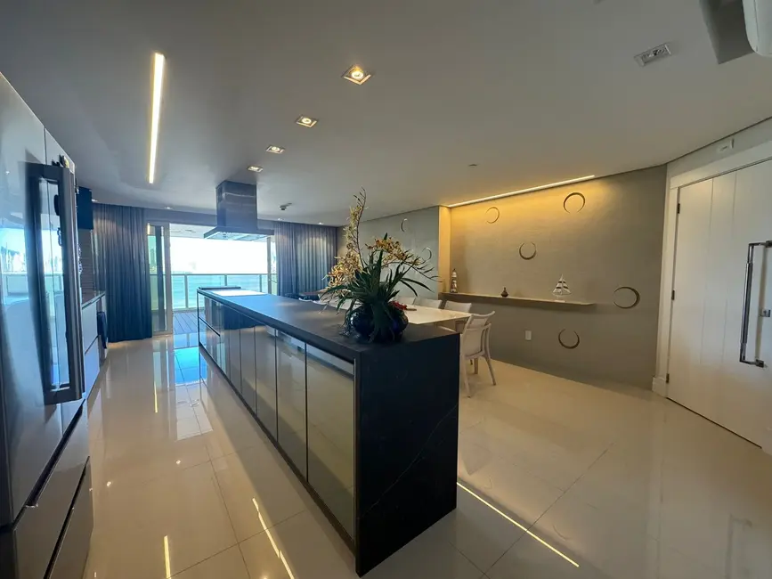 Apartamento com 5 quartos à venda, 240m2 em Pioneiros, Balneario Camboriu - SC - imagem 3 Foto 3 de Apartamento com 5 quartos à venda, 240m2 em Pioneiros, Balneario Camboriu - SC