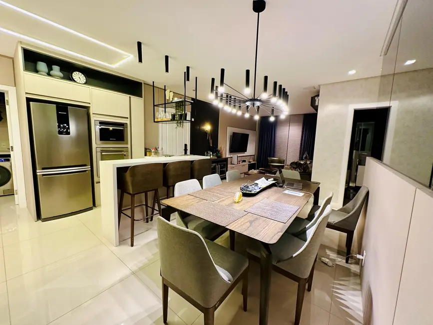 Foto 5 de Apartamento com 3 quartos à venda, 118m2 em Centro, Balneario Camboriu - SC