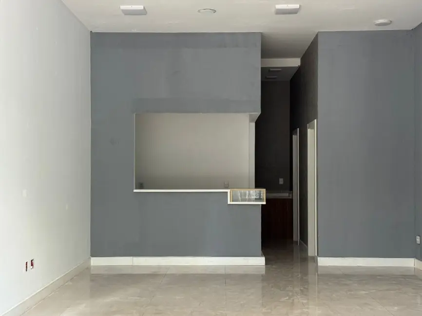 Sala Comercial para alugar, 65m2 em Centro, Balneario Camboriu - SC - imagem 3 Foto 3 de Sala Comercial para alugar, 65m2 em Centro, Balneario Camboriu - SC