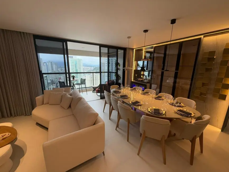 Foto 1 de Apartamento com 4 quartos à venda, 132m2 em Centro, Balneario Camboriu - SC