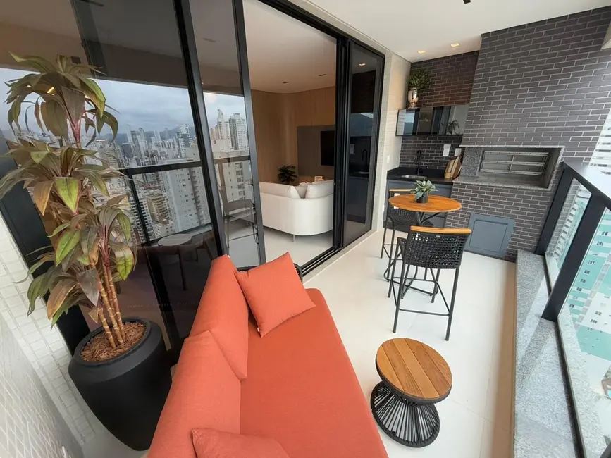 Apartamento com 4 quartos à venda, 132m2 em Centro, Balneario Camboriu - SC - imagem 3 Foto 3 de Apartamento com 4 quartos à venda, 132m2 em Centro, Balneario Camboriu - SC