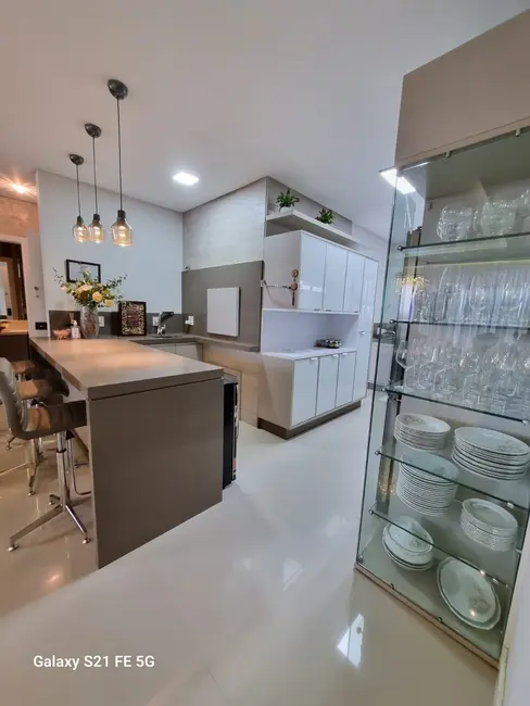 Foto 6 de Apartamento com 3 quartos à venda, 135m2 em Pioneiros, Balneario Camboriu - SC