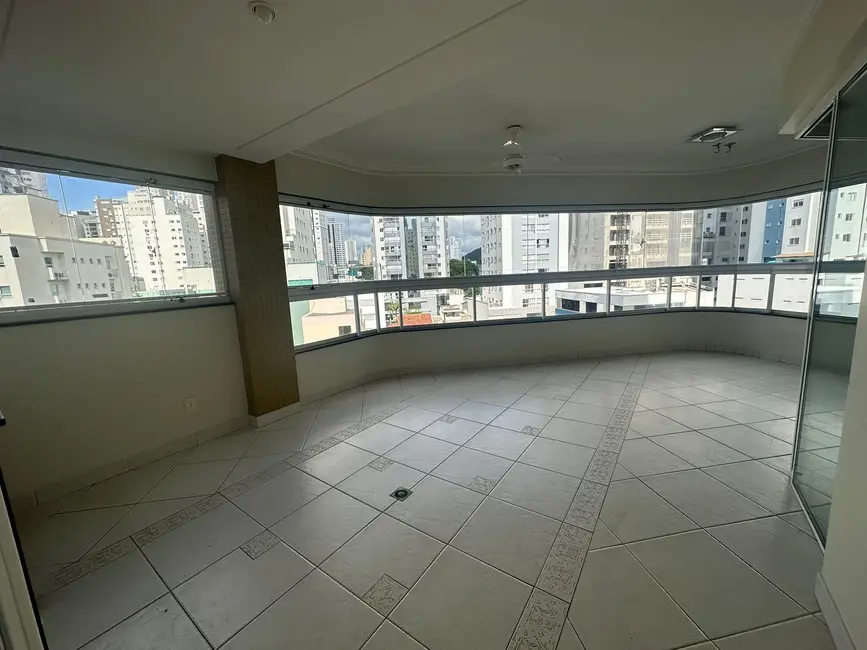 Foto 5 de Apartamento com 3 quartos à venda, 124m2 em Pioneiros, Balneario Camboriu - SC