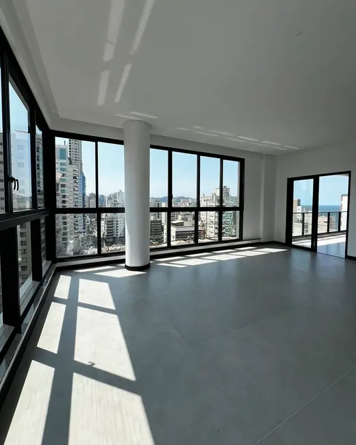 Apartamento com 4 quartos à venda, 188m2 em Meia Praia, Itapema - SC - imagem 4 Foto 4 de Apartamento com 4 quartos à venda, 188m2 em Meia Praia, Itapema - SC