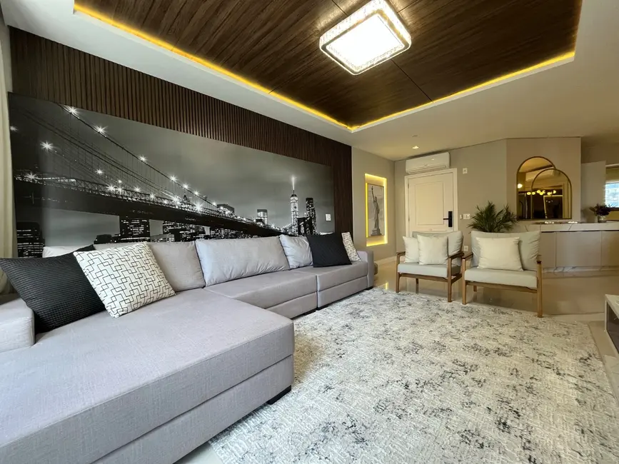 Apartamento com 4 quartos à venda, 182m2 em Centro, Balneario Camboriu - SC - imagem 6 Foto 6 de Apartamento com 4 quartos à venda, 182m2 em Centro, Balneario Camboriu - SC