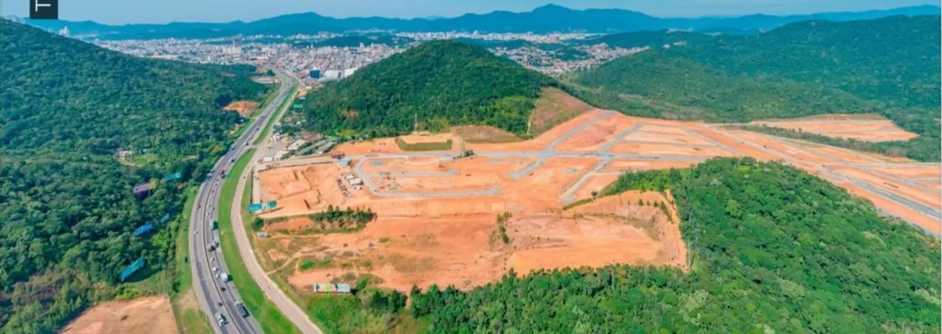 Terreno / Lote à venda e para alugar, 60000m2 em Balneario Camboriu - SC - imagem 8 Foto 8 de Terreno / Lote à venda e para alugar, 60000m2 em Balneario Camboriu - SC