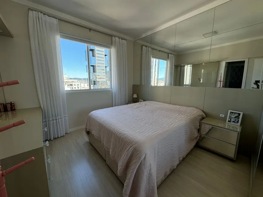 Apartamento com 3 quartos à venda, 133m2 em Centro, Balneario Camboriu - SC - imagem 9 Foto 9 de Apartamento com 3 quartos à venda, 133m2 em Centro, Balneario Camboriu - SC