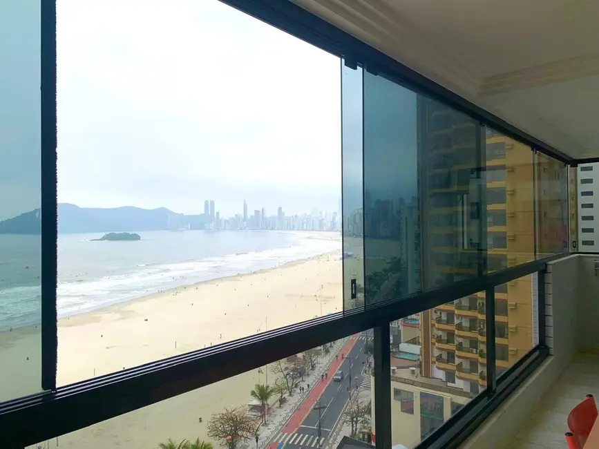 Apartamento com 3 quartos à venda, 150m2 em Centro, Balneario Camboriu - SC - imagem 5 Foto 5 de Apartamento com 3 quartos à venda, 150m2 em Centro, Balneario Camboriu - SC