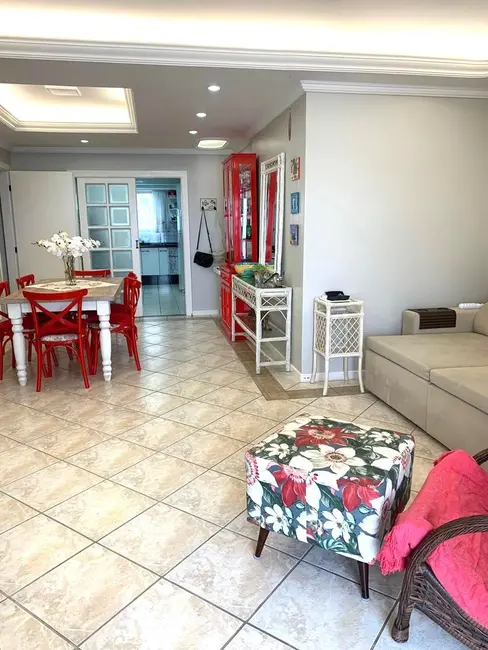Apartamento com 3 quartos à venda, 150m2 em Centro, Balneario Camboriu - SC - imagem 4 Foto 4 de Apartamento com 3 quartos à venda, 150m2 em Centro, Balneario Camboriu - SC