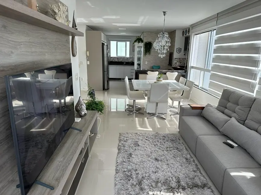 Apartamento com 3 quartos à venda, 118m2 em Pioneiros, Balneario Camboriu - SC - imagem 2 Foto 2 de Apartamento com 3 quartos à venda, 118m2 em Pioneiros, Balneario Camboriu - SC