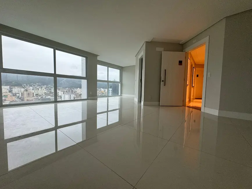 Foto 2 de Apartamento com 4 quartos à venda, 129m2 em Centro, Balneario Camboriu - SC