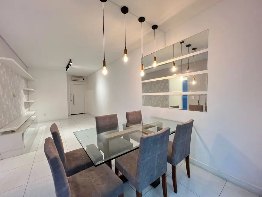 Apartamento com 2 quartos à venda, 100m2 em Centro, Balneario Camboriu - SC - imagem 5 Foto 5 de Apartamento com 2 quartos à venda, 100m2 em Centro, Balneario Camboriu - SC