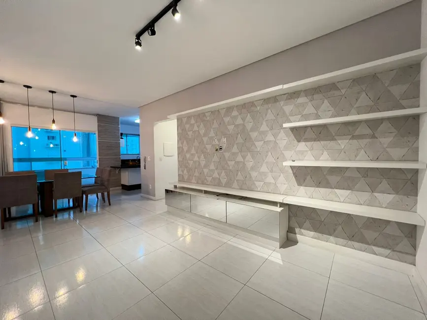 Apartamento com 2 quartos à venda, 100m2 em Centro, Balneario Camboriu - SC - imagem 6 Foto 6 de Apartamento com 2 quartos à venda, 100m2 em Centro, Balneario Camboriu - SC