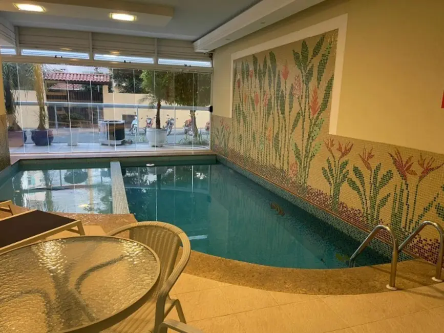 Apartamento com 3 quartos à venda, 130m2 em Centro, Balneario Camboriu - SC - imagem 8 Foto 8 de Apartamento com 3 quartos à venda, 130m2 em Centro, Balneario Camboriu - SC