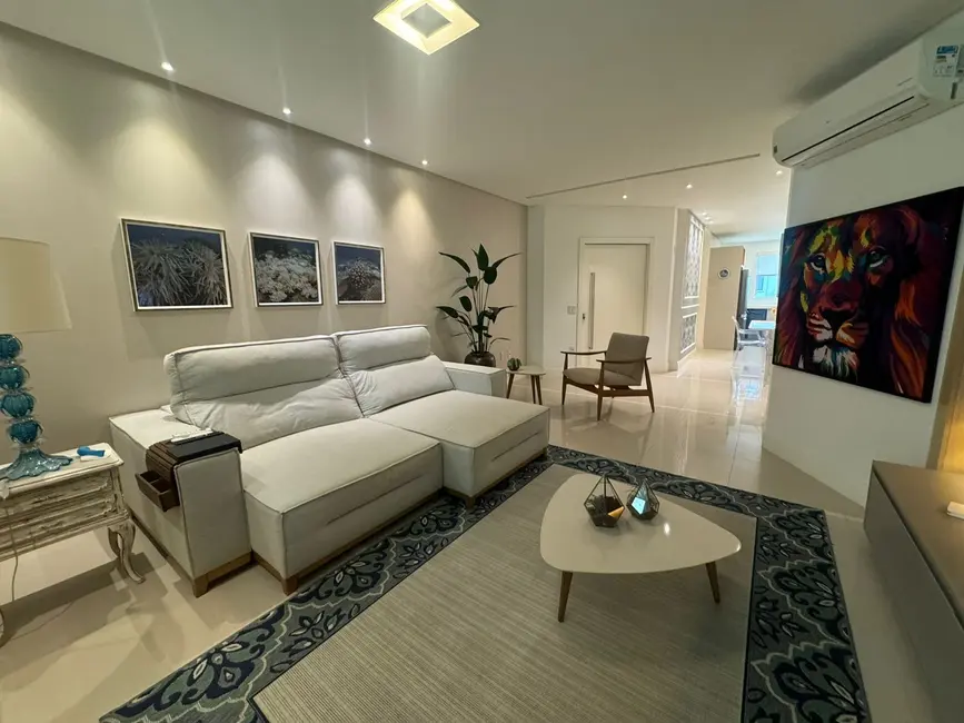 Apartamento com 3 quartos à venda, 134m2 em Centro, Balneario Camboriu - SC - imagem 2 Foto 2 de Apartamento com 3 quartos à venda, 134m2 em Centro, Balneario Camboriu - SC