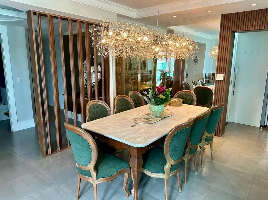 Foto 9 de Apartamento com 3 quartos à venda, 230m2 em Centro, Balneario Camboriu - SC