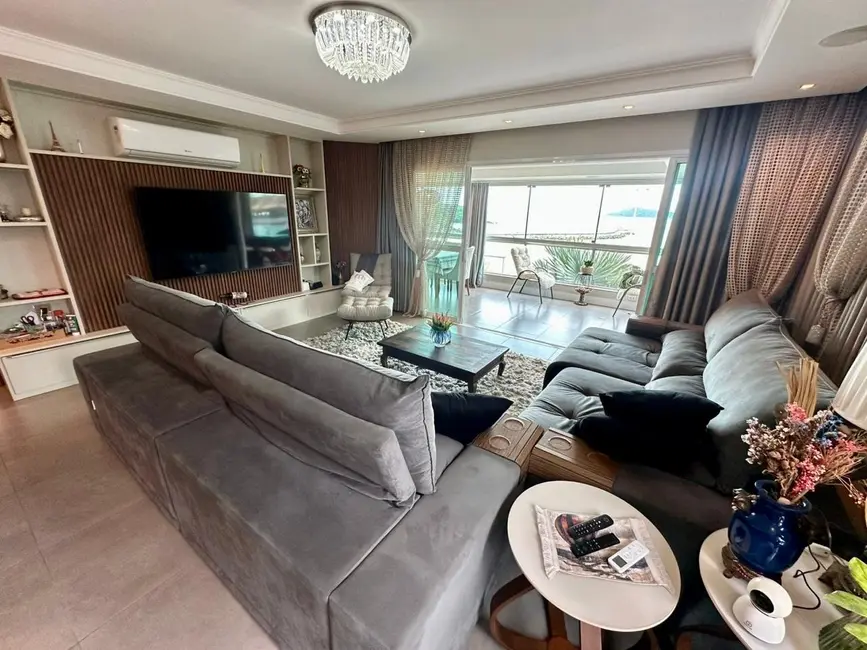 Foto 1 de Apartamento com 3 quartos à venda, 230m2 em Centro, Balneario Camboriu - SC