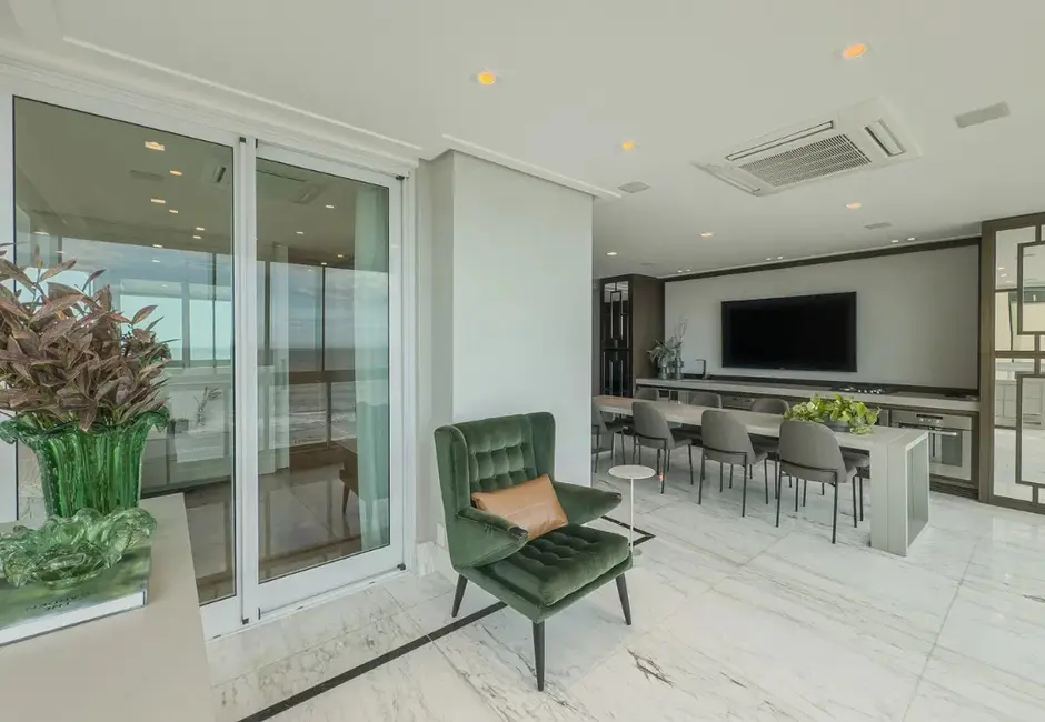 Apartamento com 3 quartos à venda, 317m2 em Centro, Balneario Camboriu - SC - imagem 8 Foto 8 de Apartamento com 3 quartos à venda, 317m2 em Centro, Balneario Camboriu - SC