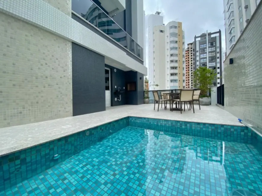 Apartamento com 3 quartos à venda, 112m2 em Centro, Balneario Camboriu - SC - imagem 5 Foto 5 de Apartamento com 3 quartos à venda, 112m2 em Centro, Balneario Camboriu - SC