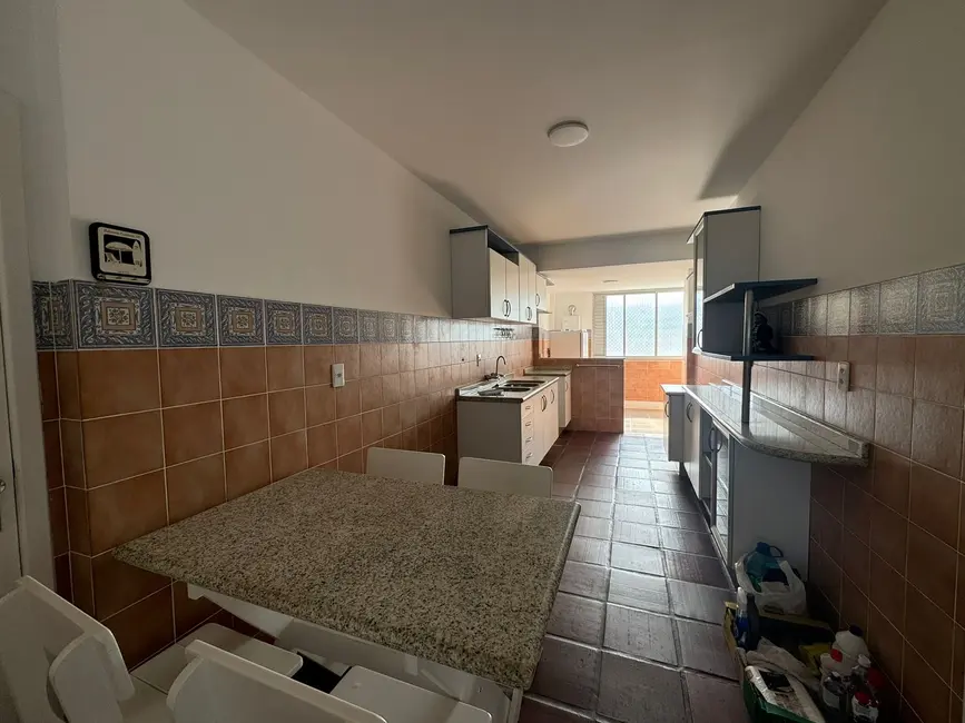Apartamento com 4 quartos à venda e para alugar, 210m2 em Centro, Balneario Camboriu - SC - imagem 5 Foto 5 de Apartamento com 4 quartos à venda e para alugar, 210m2 em Centro, Balneario Camboriu - SC
