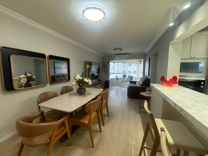 Foto 2 de Apartamento com 3 quartos para alugar, 135m2 em Centro, Balneario Camboriu - SC