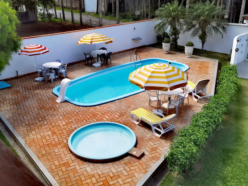 Foto 3 de Casa com 5 quartos à venda, 500m2 em Praia das Taquaras, Balneario Camboriu - SC