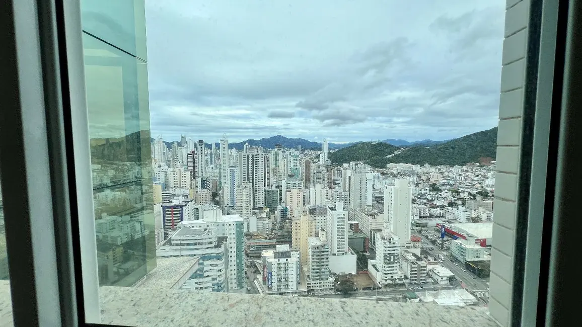 Apartamento com 4 quartos à venda, 229m2 em Pioneiros, Balneario Camboriu - SC - imagem 8 Foto 8 de Apartamento com 4 quartos à venda, 229m2 em Pioneiros, Balneario Camboriu - SC