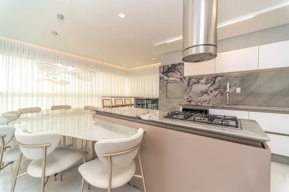 Foto 5 de Apartamento com 4 quartos à venda, 198m2 em Meia Praia, Itapema - SC