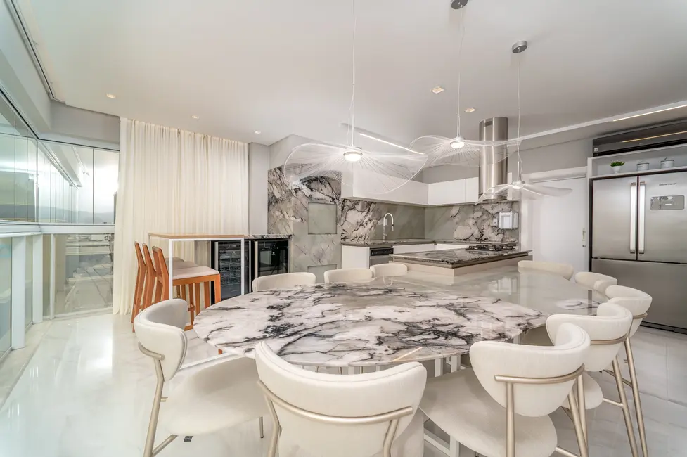 Foto 6 de Apartamento com 4 quartos à venda, 198m2 em Meia Praia, Itapema - SC