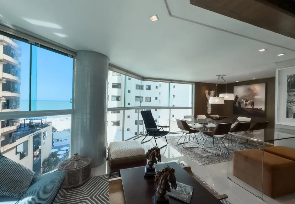 Apartamento com 3 quartos à venda, 156m2 em Centro, Balneario Camboriu - SC - imagem 6 Foto 6 de Apartamento com 3 quartos à venda, 156m2 em Centro, Balneario Camboriu - SC