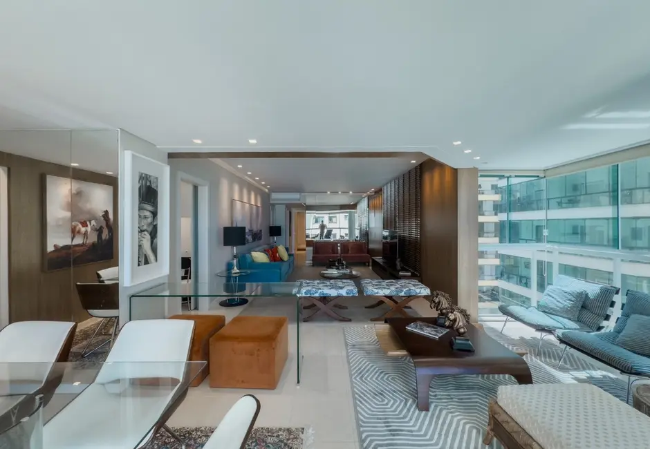 Apartamento com 3 quartos à venda, 156m2 em Centro, Balneario Camboriu - SC - imagem 9 Foto 9 de Apartamento com 3 quartos à venda, 156m2 em Centro, Balneario Camboriu - SC