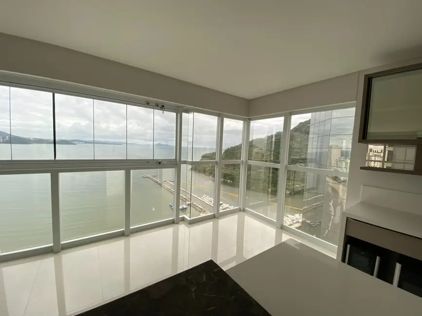 Apartamento com 4 quartos à venda, 237m2 em Centro, Balneario Camboriu - SC - imagem 3 Foto 3 de Apartamento com 4 quartos à venda, 237m2 em Centro, Balneario Camboriu - SC