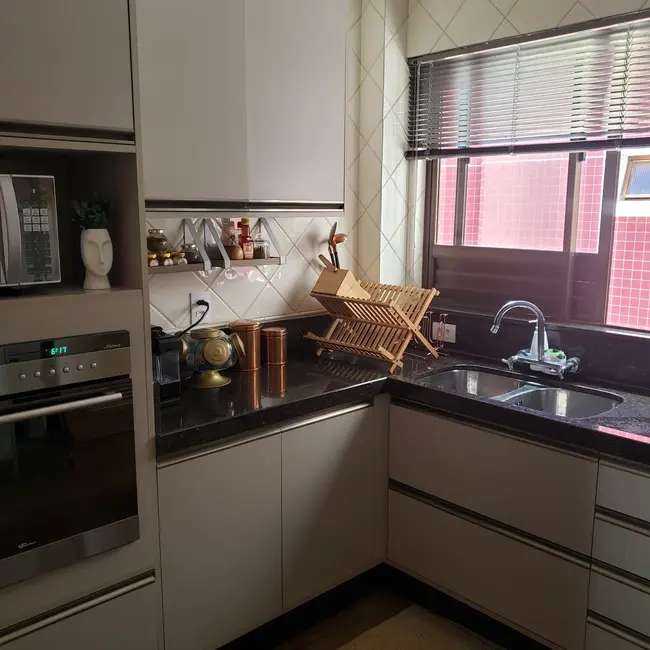 Apartamento com 2 quartos para alugar, 120m2 em Centro, Balneario Camboriu - SC - imagem 7 Foto 7 de Apartamento com 2 quartos para alugar, 120m2 em Centro, Balneario Camboriu - SC