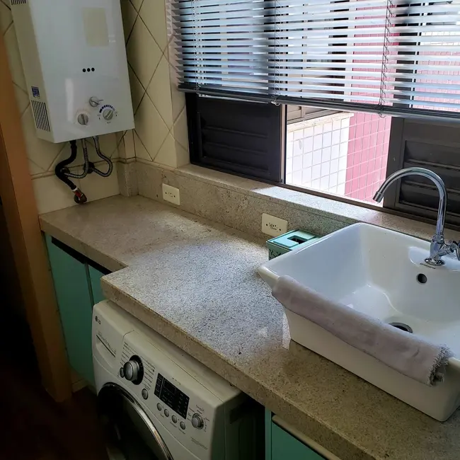 Apartamento com 2 quartos para alugar, 120m2 em Centro, Balneario Camboriu - SC - imagem 9 Foto 9 de Apartamento com 2 quartos para alugar, 120m2 em Centro, Balneario Camboriu - SC