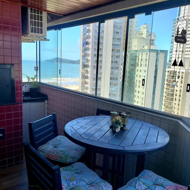 Apartamento com 2 quartos para alugar, 120m2 em Centro, Balneario Camboriu - SC - imagem 2 Foto 2 de Apartamento com 2 quartos para alugar, 120m2 em Centro, Balneario Camboriu - SC