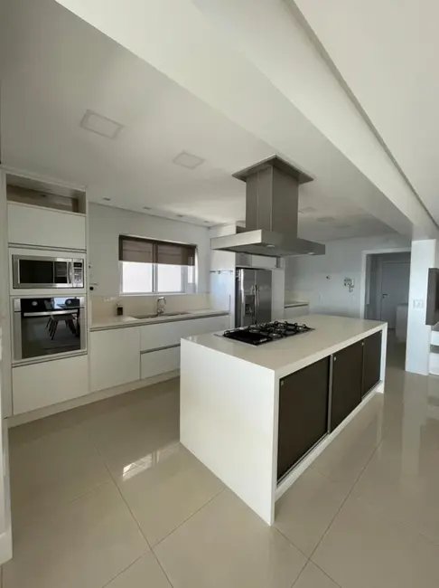 Foto 6 de Apartamento com 3 quartos à venda, 206m2 em Centro, Balneario Camboriu - SC