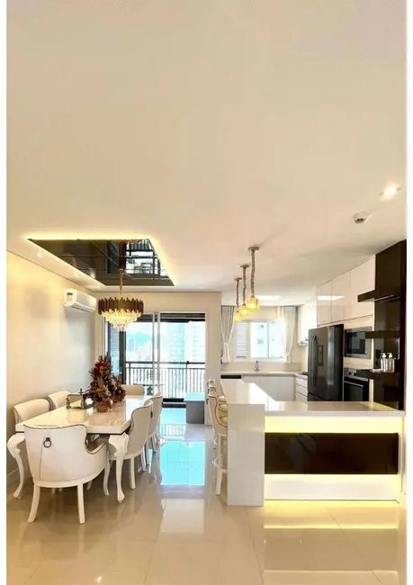 Foto 2 de Apartamento com 3 quartos à venda, 118m2 em Centro, Balneario Camboriu - SC