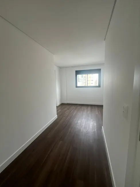 Apartamento com 3 quartos à venda, 105m2 em Centro, Balneario Camboriu - SC - imagem 5 Foto 5 de Apartamento com 3 quartos à venda, 105m2 em Centro, Balneario Camboriu - SC