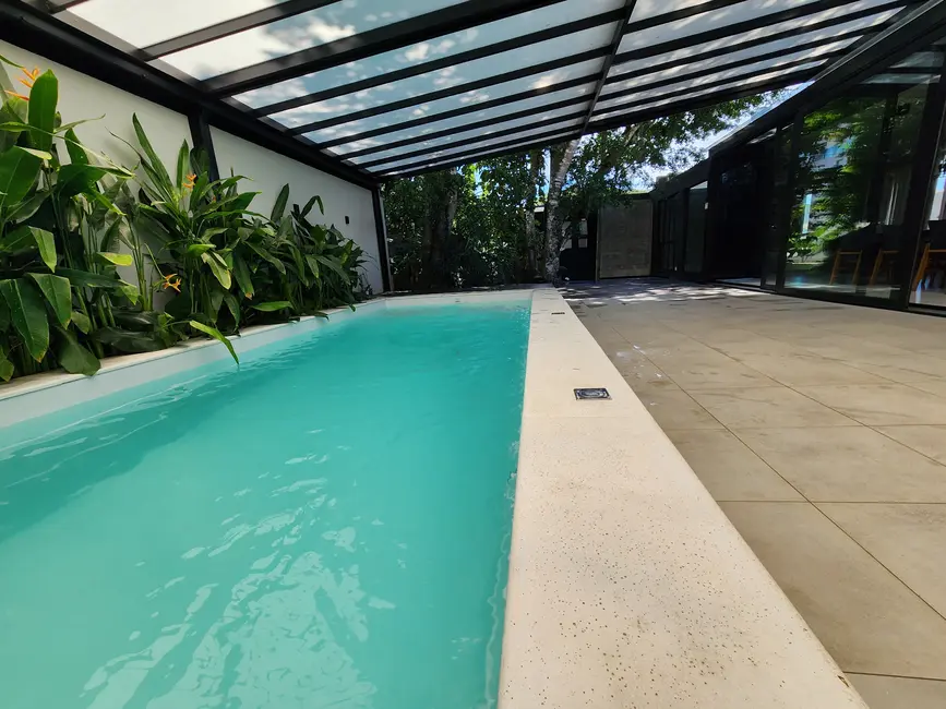 Casa de Condomínio com 4 quartos à venda, 437m2 em Barra, Balneario Camboriu - SC - imagem 4 Foto 4 de Casa de Condomínio com 4 quartos à venda, 437m2 em Barra, Balneario Camboriu - SC