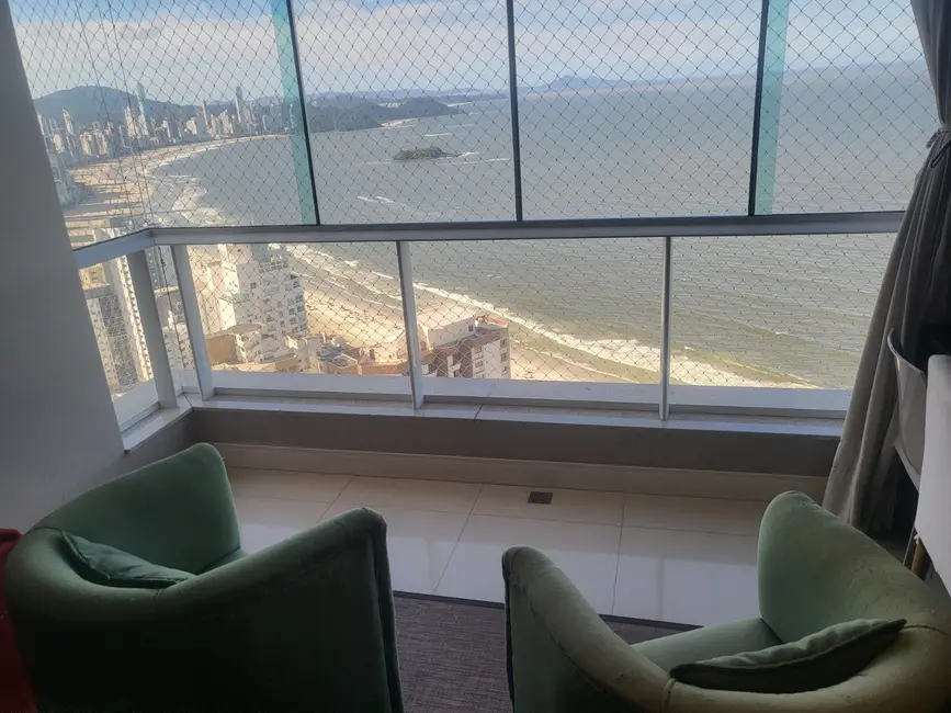 Apartamento com 4 quartos à venda, 144m2 em Centro, Balneario Camboriu - SC - imagem 7 Foto 7 de Apartamento com 4 quartos à venda, 144m2 em Centro, Balneario Camboriu - SC