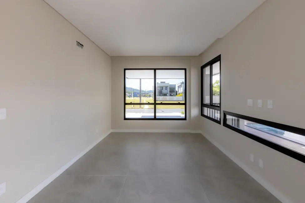 Foto 7 de Casa de Condomínio com 3 quartos à venda, 288m2 em Santa Regina, Camboriu - SC