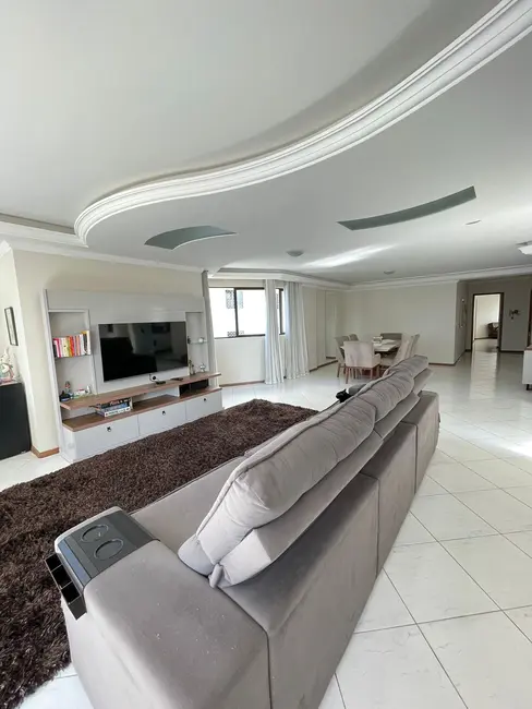 Apartamento com 4 quartos à venda, 308m2 em Centro, Balneario Camboriu - SC - imagem 6 Foto 6 de Apartamento com 4 quartos à venda, 308m2 em Centro, Balneario Camboriu - SC