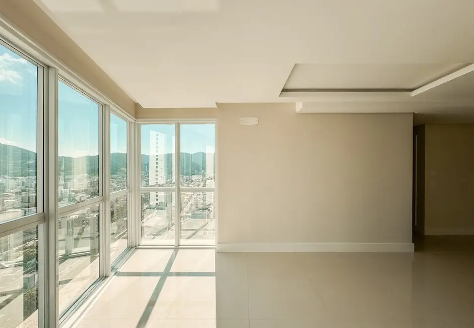 Apartamento com 3 quartos à venda, 114m2 em Centro, Balneario Camboriu - SC - imagem 5 Foto 5 de Apartamento com 3 quartos à venda, 114m2 em Centro, Balneario Camboriu - SC