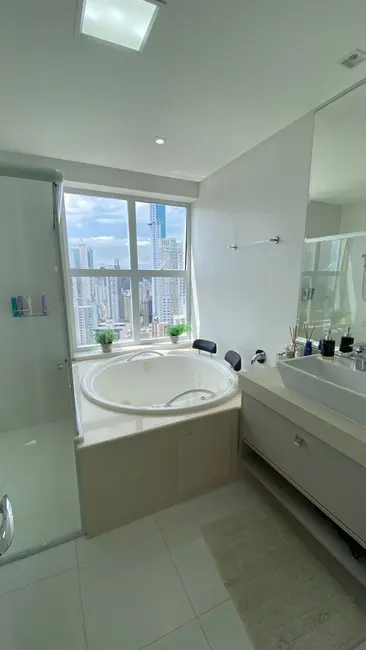 Foto 4 de Apartamento com 4 quartos à venda, 167m2 em Centro, Balneario Camboriu - SC