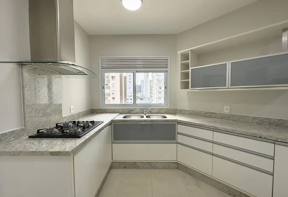 Foto 8 de Apartamento com 3 quartos à venda, 138m2 em Centro, Balneario Camboriu - SC