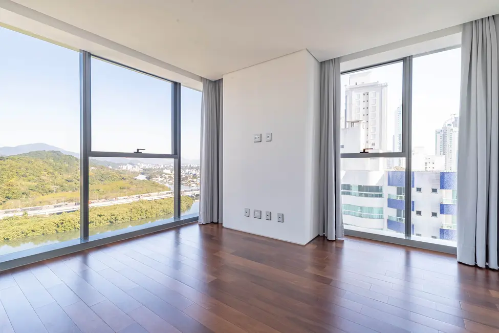 Foto 8 de Apartamento com 4 quartos à venda, 248m2 em Centro, Balneario Camboriu - SC