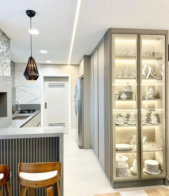 Apartamento com 4 quartos à venda, 221m2 em Centro, Balneario Camboriu - SC - imagem 7 Foto 7 de Apartamento com 4 quartos à venda, 221m2 em Centro, Balneario Camboriu - SC