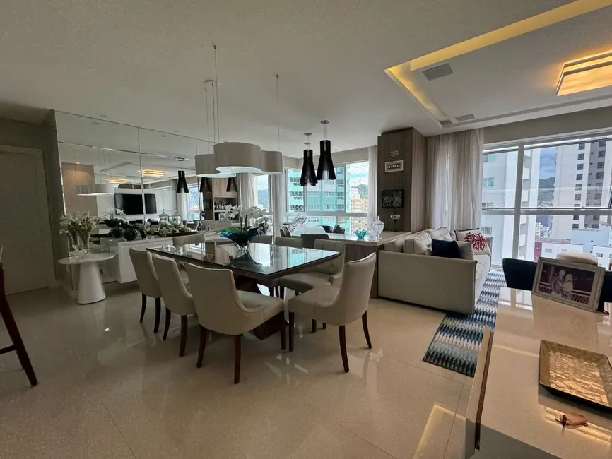 Foto 1 de Apartamento com 4 quartos à venda, 186m2 em Centro, Balneario Camboriu - SC